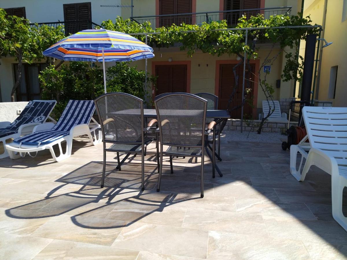 Apartmani Katarina Barbat na Rabu Exterior foto